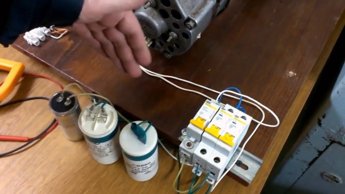 Подбор рабочего конденсатора к трехфазному электродвигателю